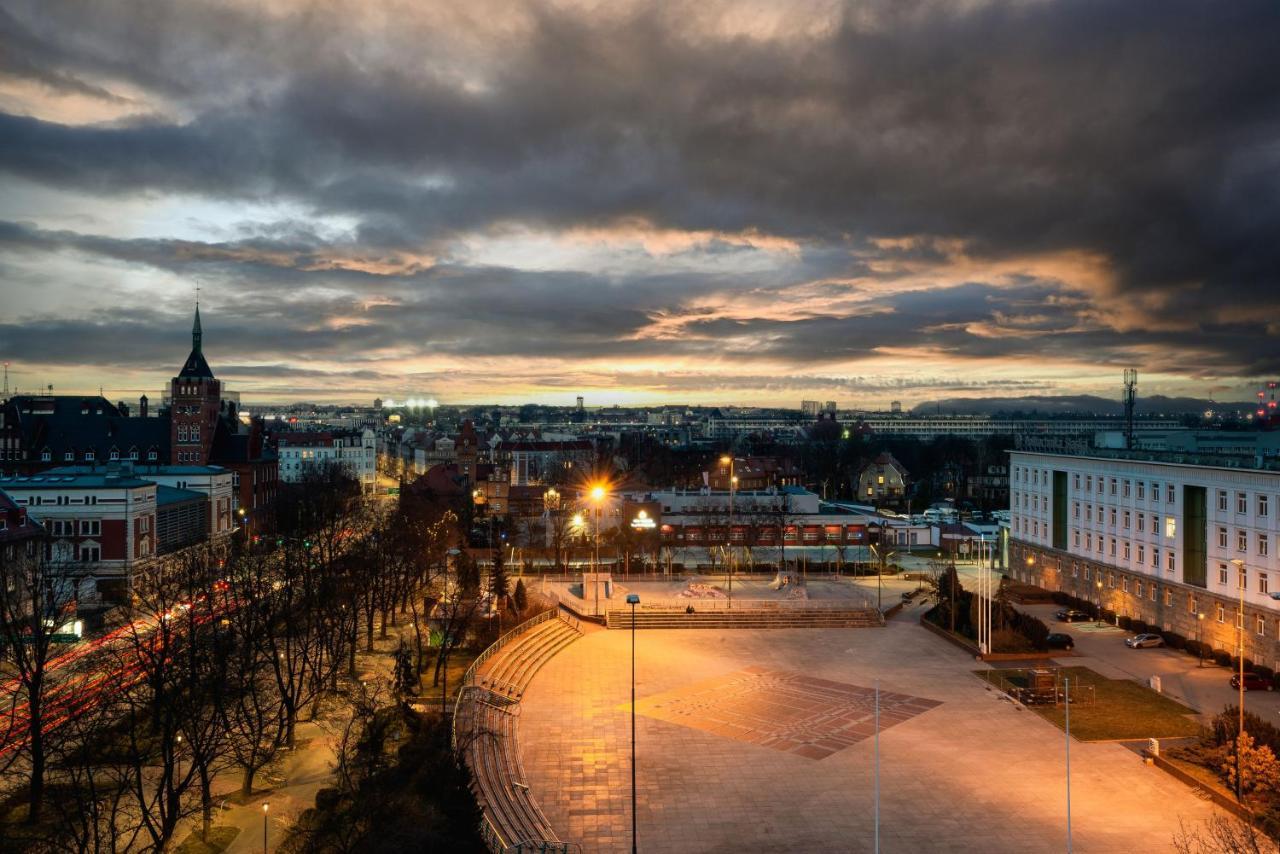 Kairos Apartments - Silver - Darmowy Parking, Scisle Centrum グリヴィツェ エクステリア 写真