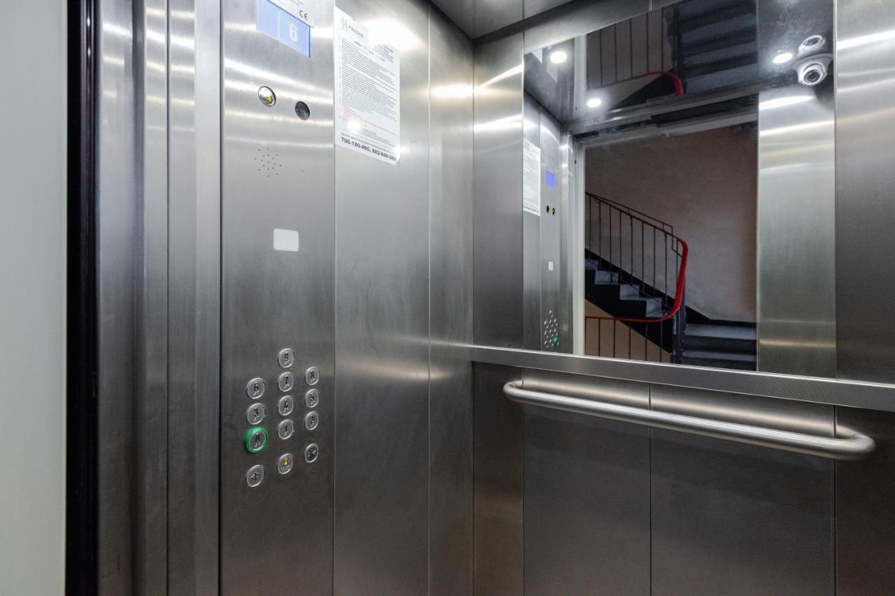 Kairos Apartments - Silver - Darmowy Parking, Scisle Centrum グリヴィツェ エクステリア 写真
